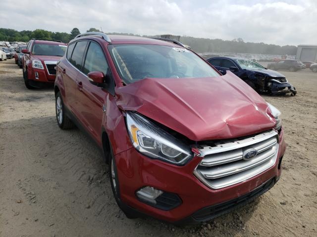 Ford Escape tit (2017)