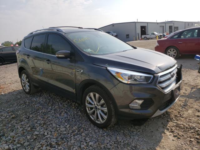 Ford Escape tit (2017)