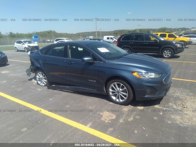 Ford Fusion hybrid (2019)