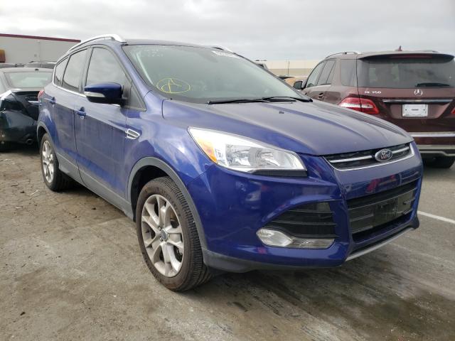 Ford Escape tit (2015)