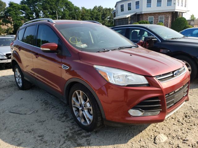 Ford Escape tit (2015)