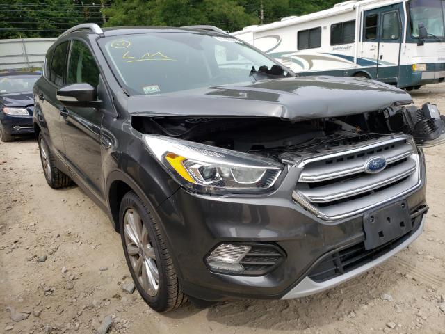 Ford Escape tit (2017)