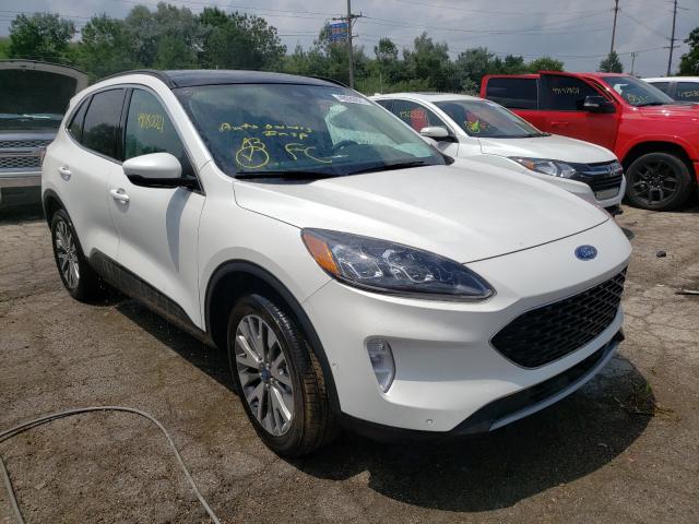 Ford Escape tit (2020)