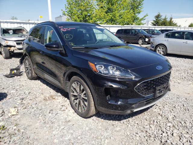 Ford Escape tit (2020)