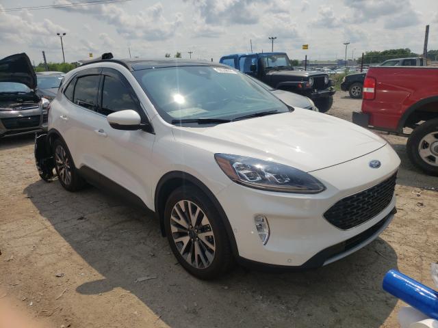 Ford Escape tit (2020)