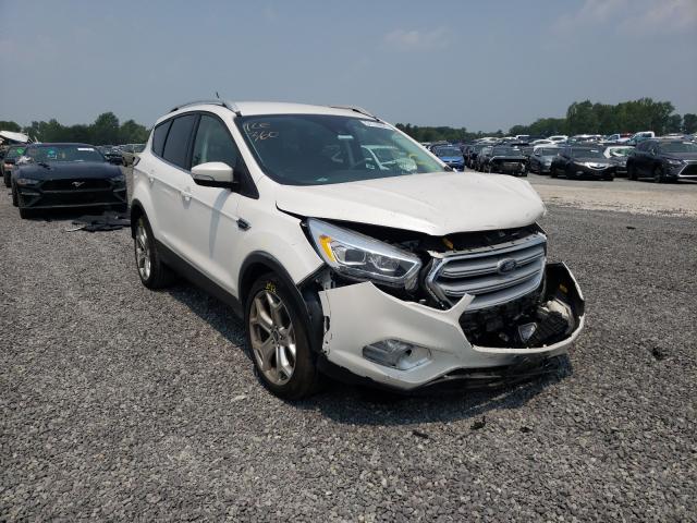 Ford Escape tit (2018)