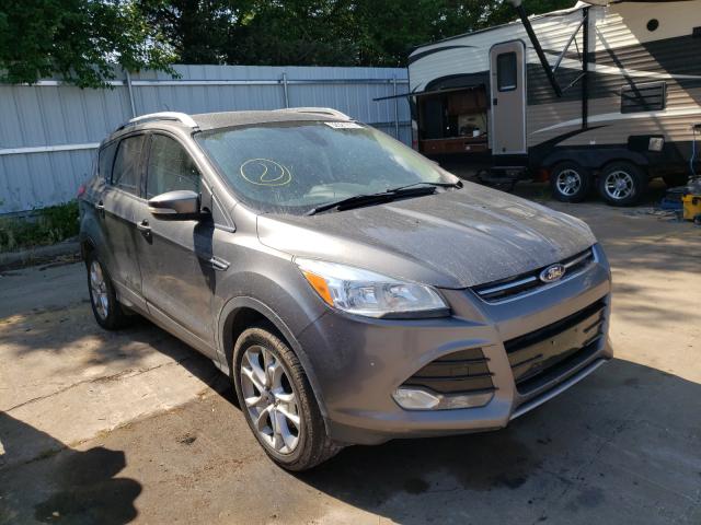 Ford Escape tit (2014)