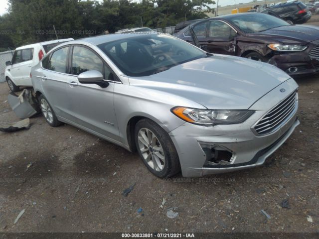Ford Fusion hybrid (2019)