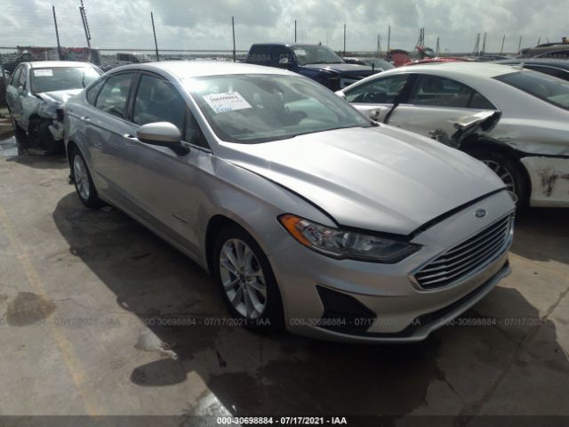 Ford Fusion hybrid (2019)
