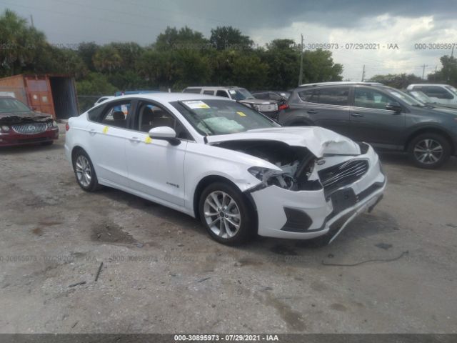 Ford Fusion hybrid (2019)