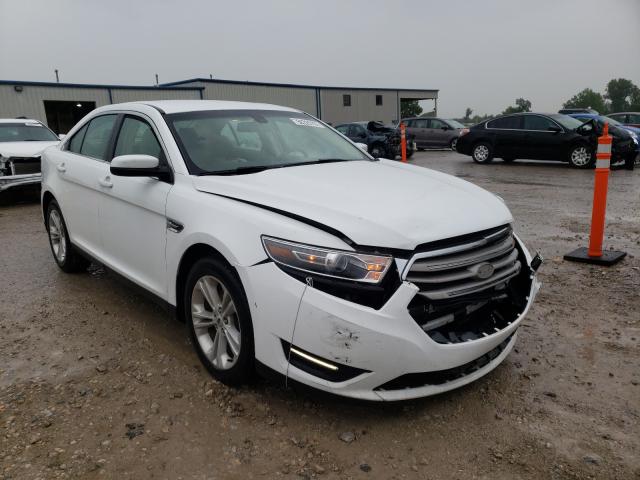 Ford Taurus sel (2015)