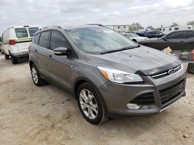 Ford Escape tit (2014)