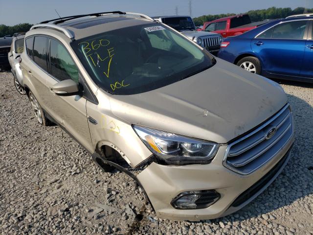 Ford Escape tit (2017)