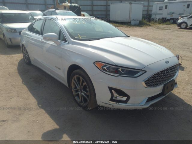 Ford Fusion hybrid (2019)
