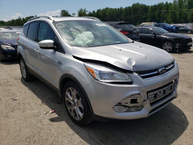 Ford Escape tit (2014)