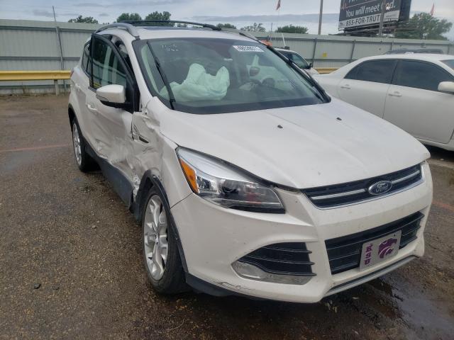 Ford Escape tit (2013)