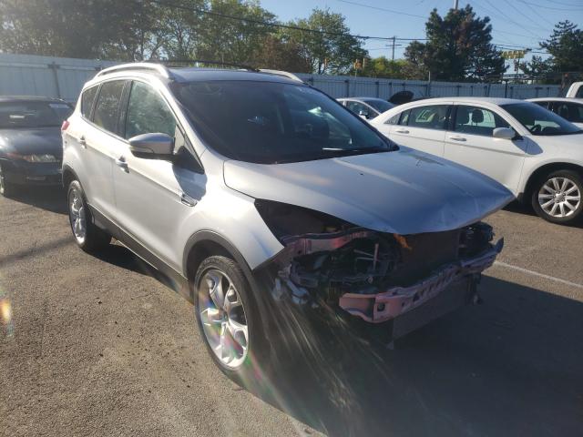 Ford Escape tit (2013)