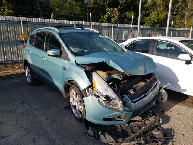 Ford Escape tit (2013)