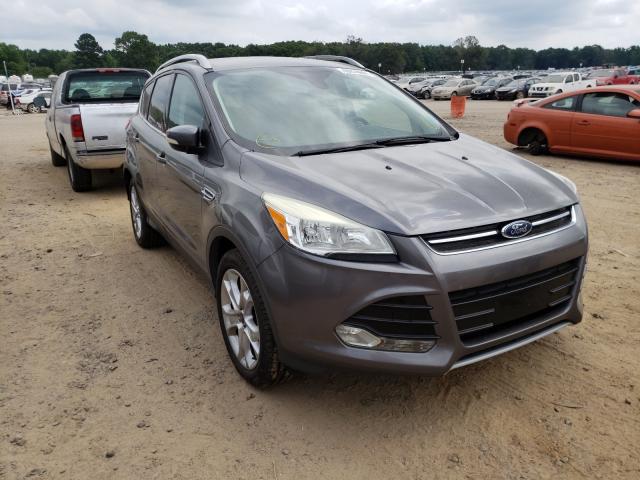 Ford Escape tit (2014)