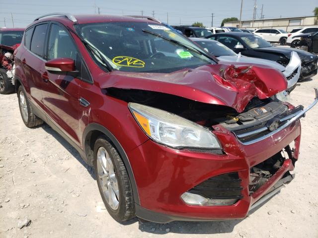 Ford Escape tit (2015)