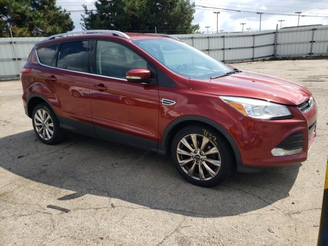 Ford Escape tit (2015)