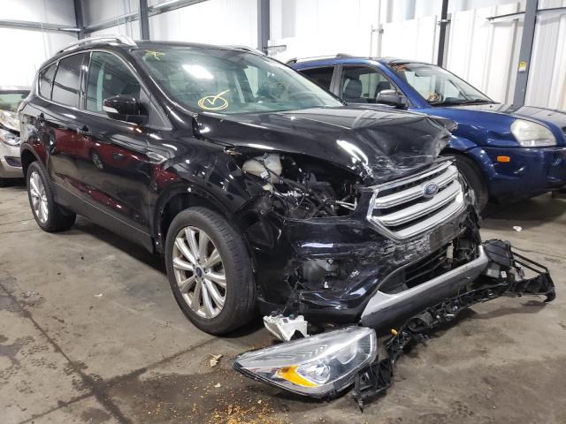 Ford Escape tit (2017)