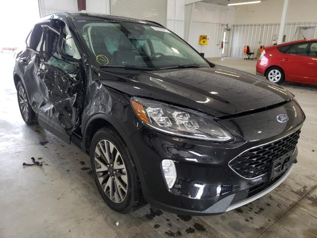 Ford Escape tit (2020)