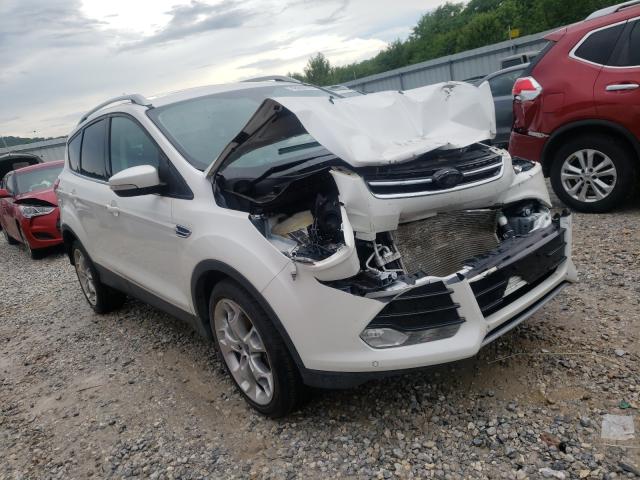 Ford Escape tit (2014)