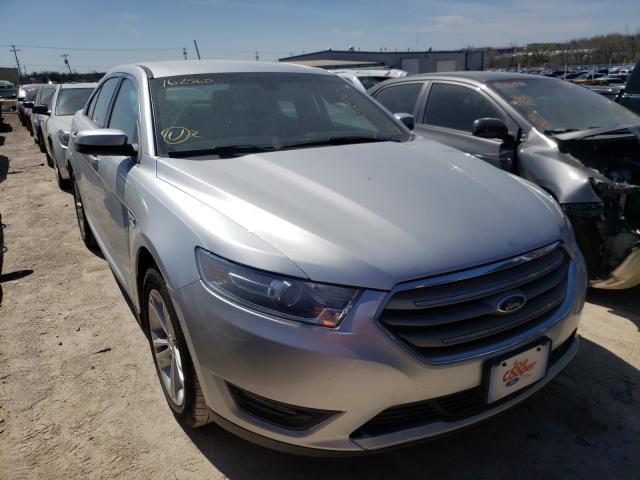 Ford Taurus sel (2015)