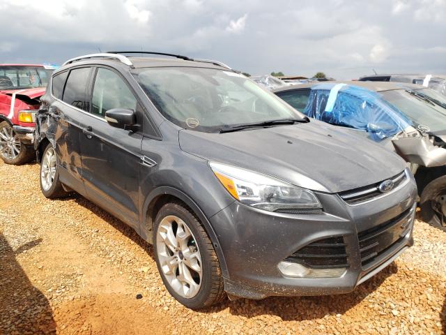 Ford Escape tit (2014)