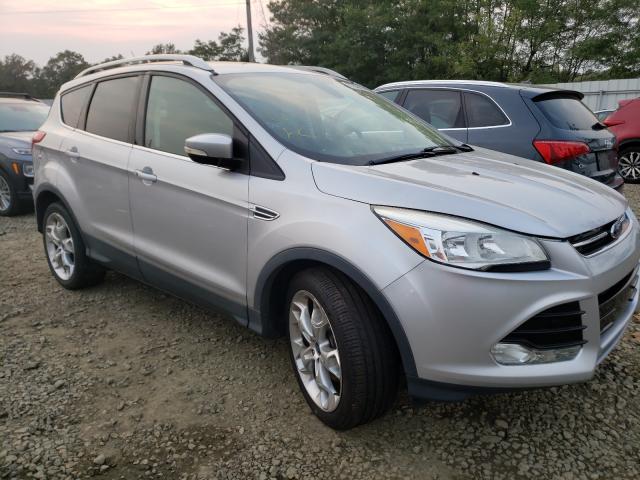 Ford Escape tit (2014)