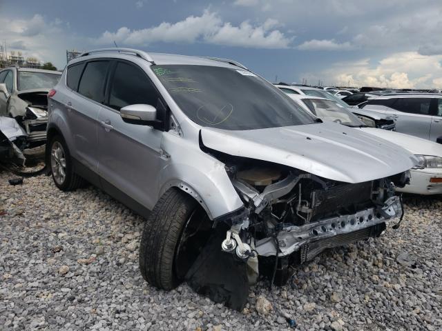 Ford Escape tit (2014)