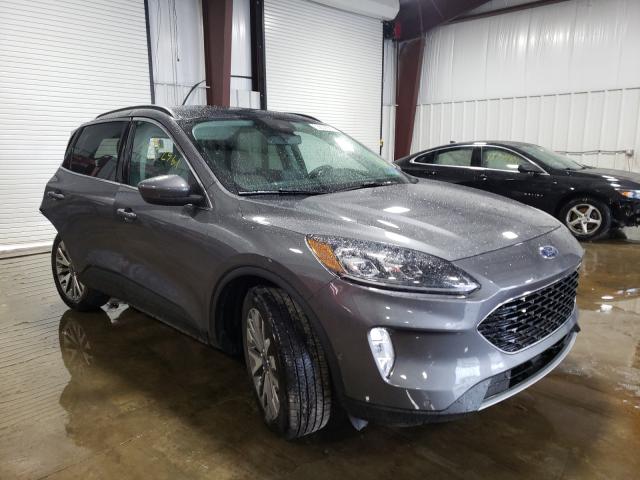 Ford Escape tit (2021)