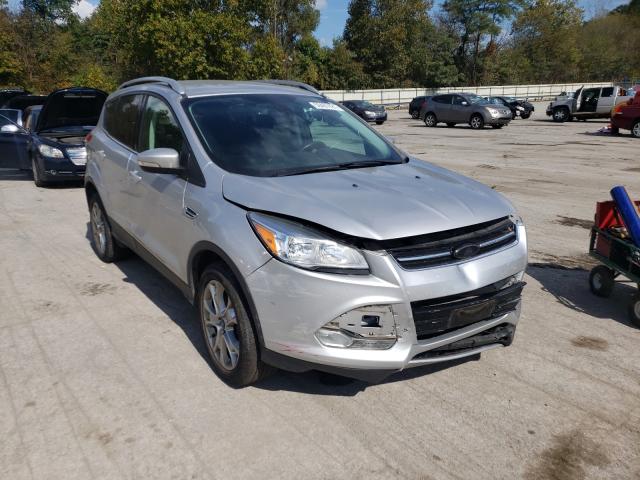 Ford Escape tit (2014)