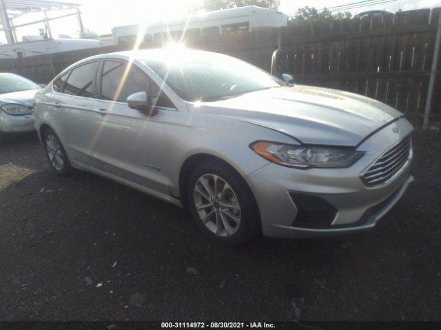Ford Fusion hybrid (2019)