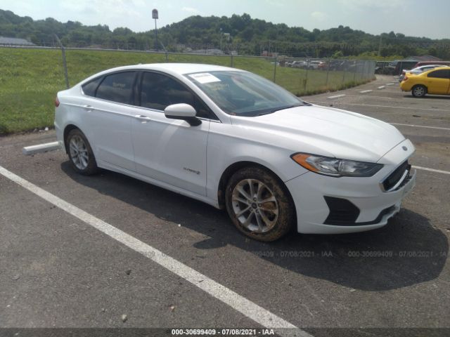 Ford Fusion hybrid (2019)