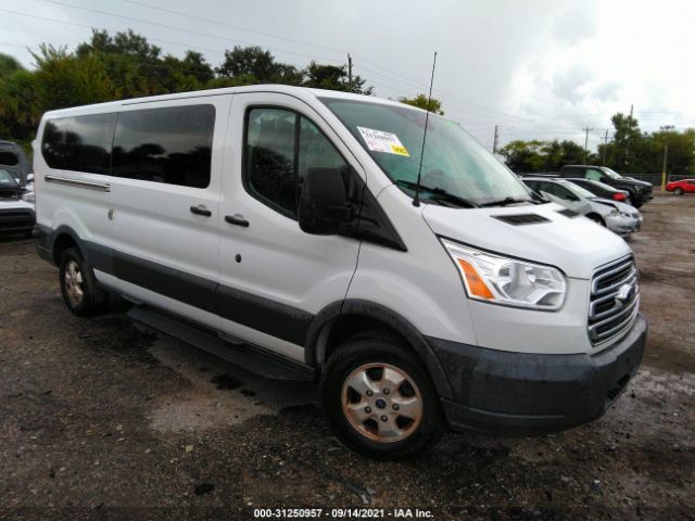 Ford Transit passenger wagon (2018)