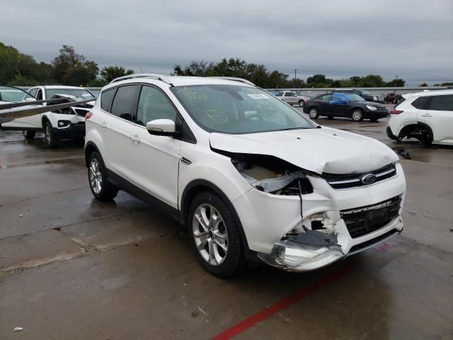 Ford Escape tit (2014)
