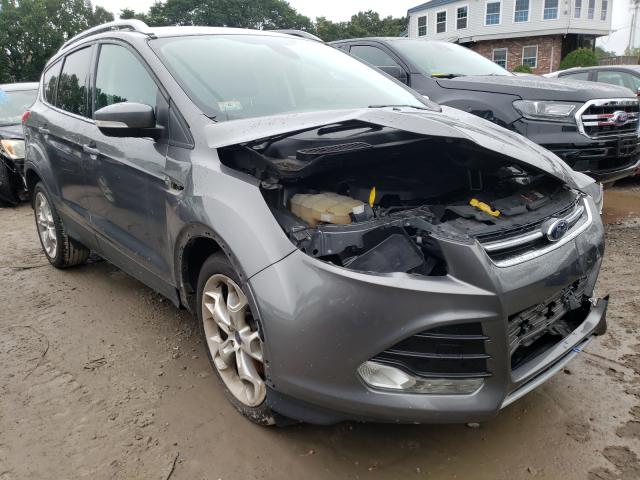 Ford Escape tit (2014)
