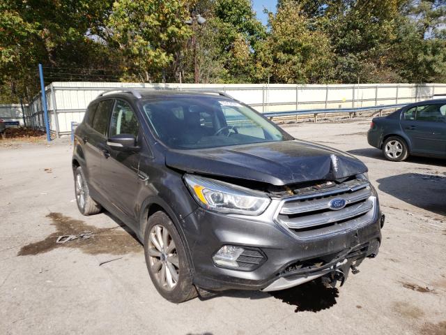 Ford Escape tit (2017)
