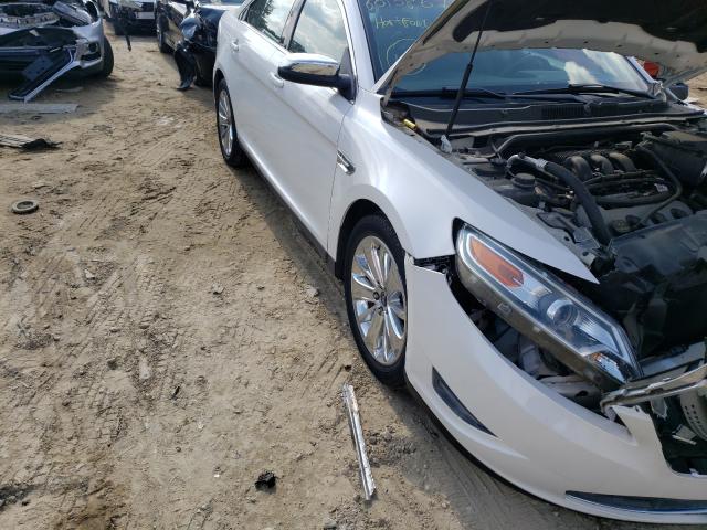 Ford Taurus lim (2011)