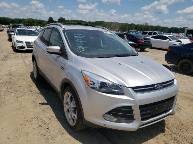 Ford Escape tit (2013)