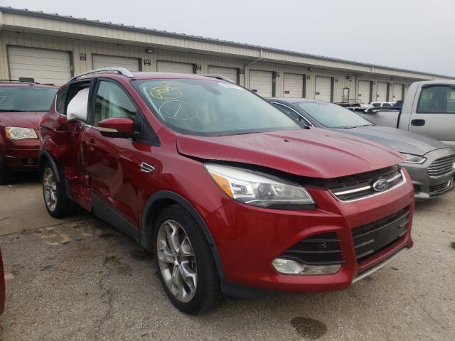 Ford Escape tit (2015)