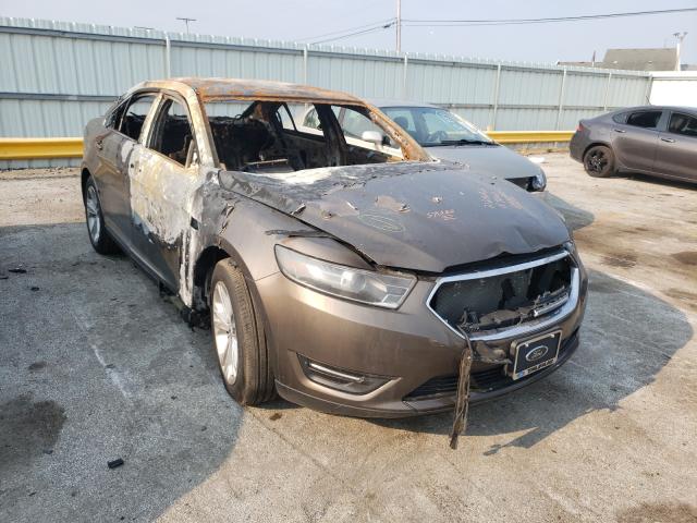 Ford Taurus sel (2015)