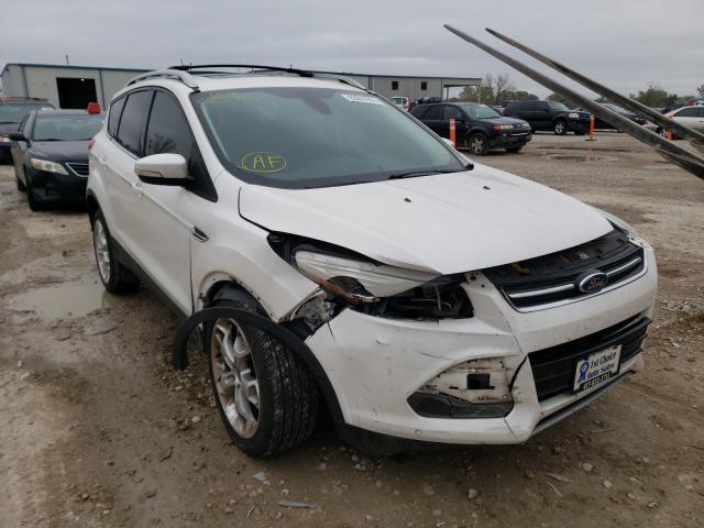 Ford Escape tit (2013)