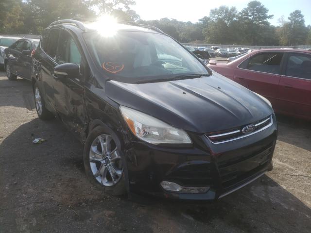 Ford Escape tit (2014)