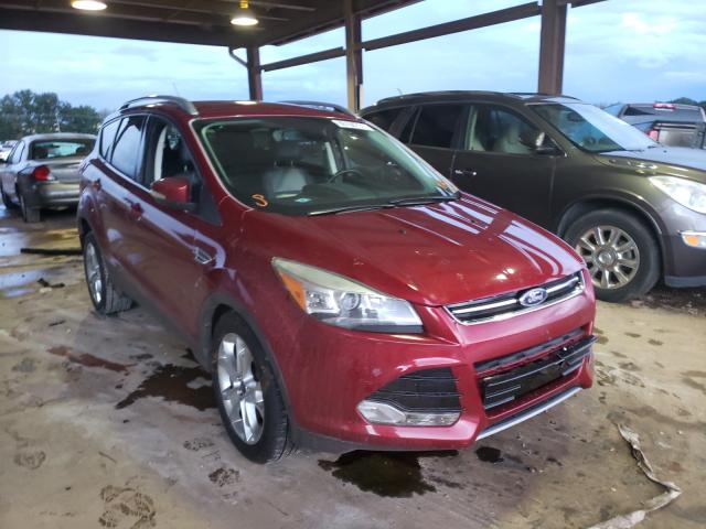 Ford Escape tit (2015)