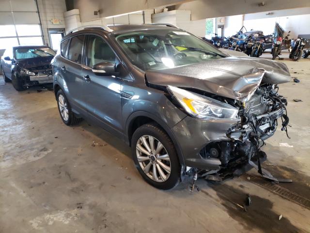 Ford Escape tit (2017)