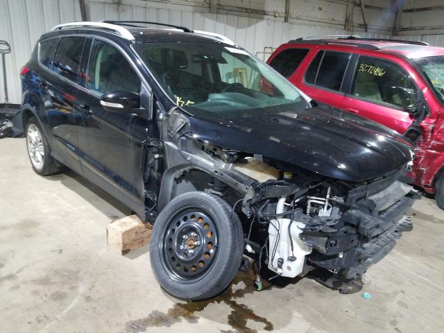 Ford Escape tit (2016)