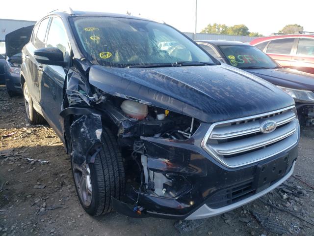Ford Escape tit (2017)